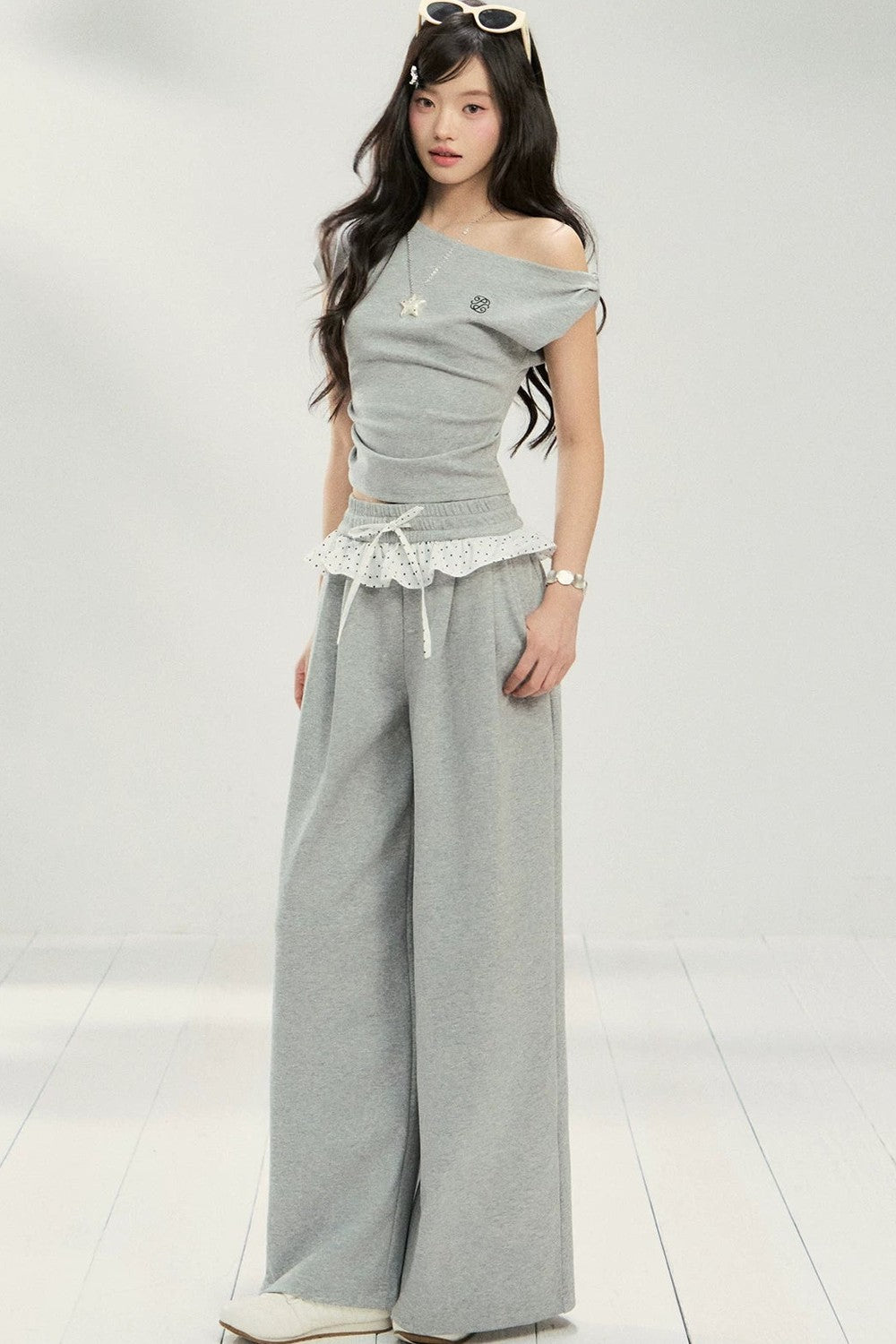Knot Detail Off-Shoulder Short Sleeve Sweatshirt