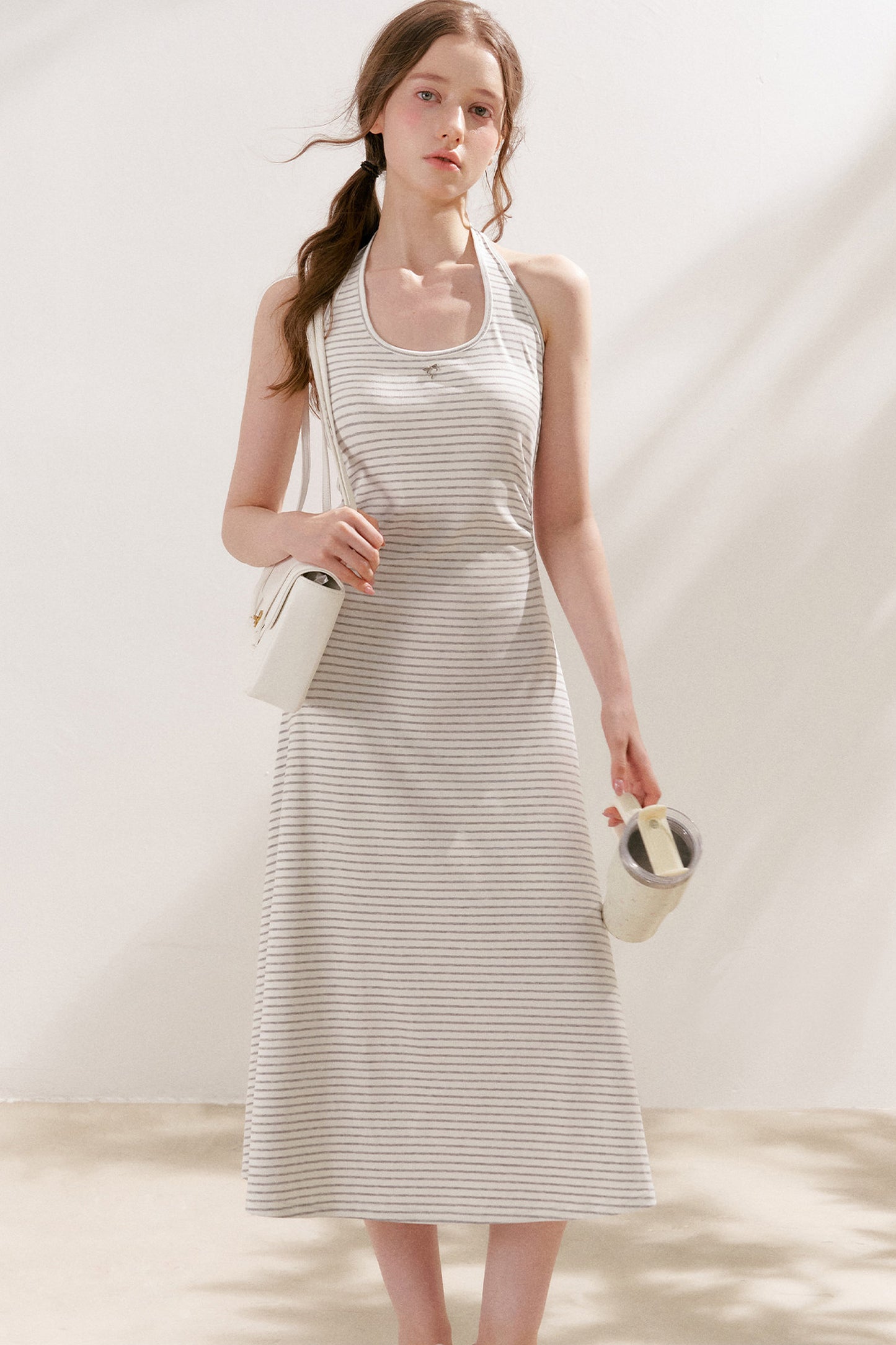 Vestido maxi de cuello halter a rayas