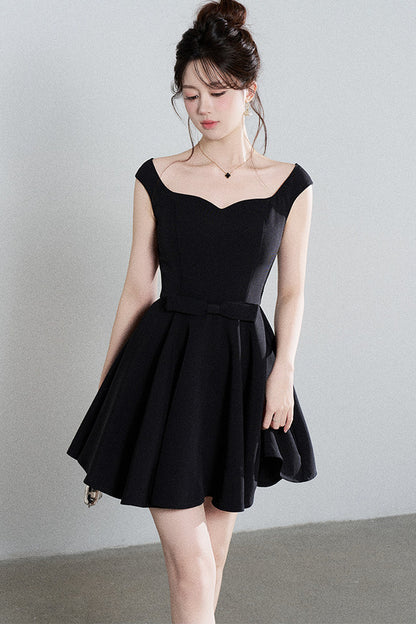 Black Square-Neck Puffy A-Line Dress