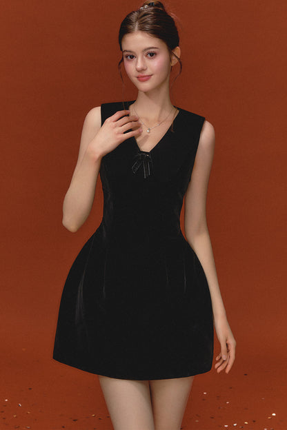 Black Waist-Cinching Sleeveless Dress