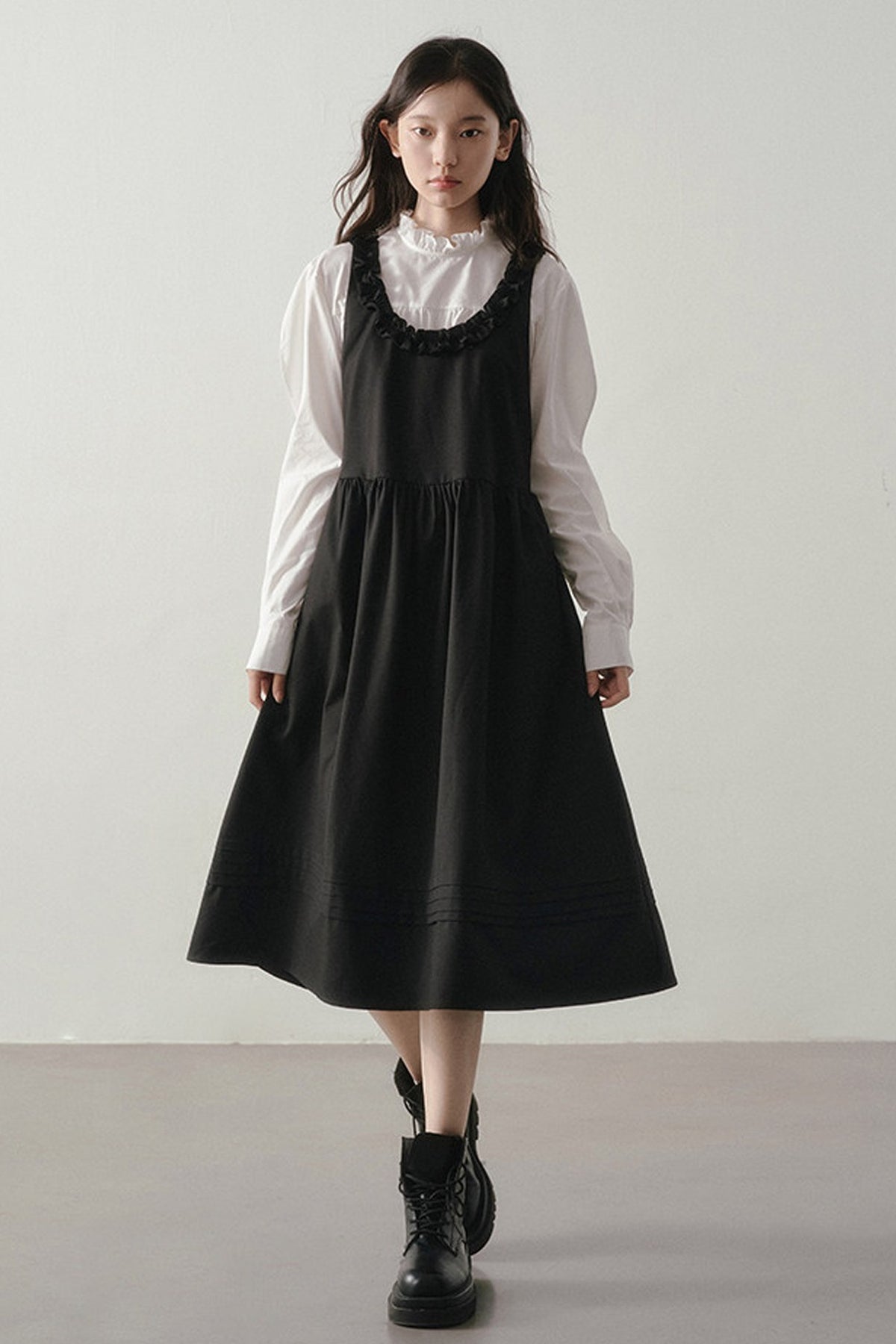 Ruffle Collar Puff Sleeve Blouse