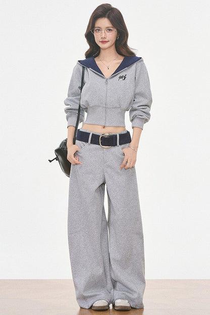 Ensemble sweat-shirt à capuche gris et pantalon large