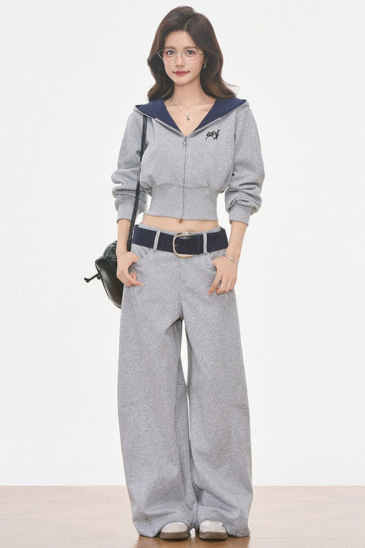 Ensemble sweat-shirt à capuche gris et pantalon large