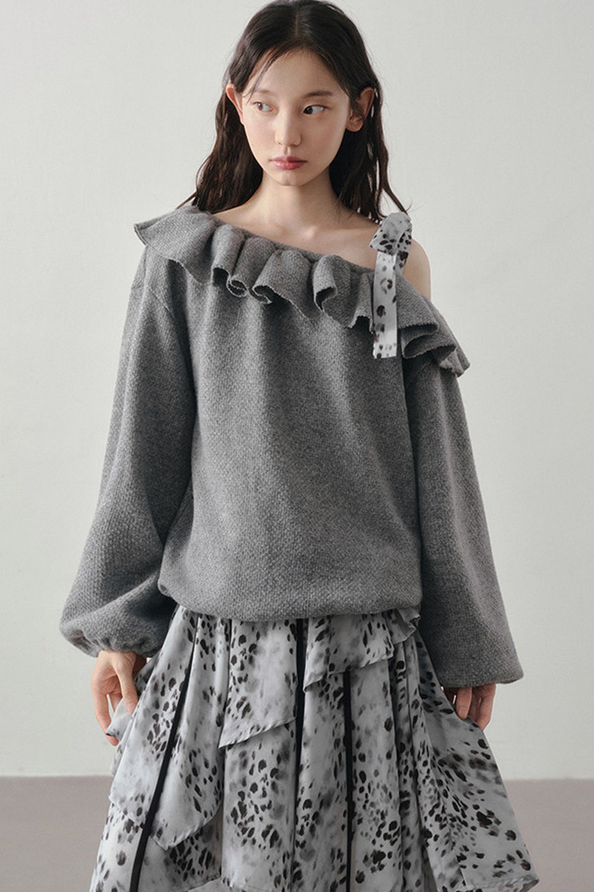 Gray Off-Shoulder Sweater Leopard Skirt Set-Up