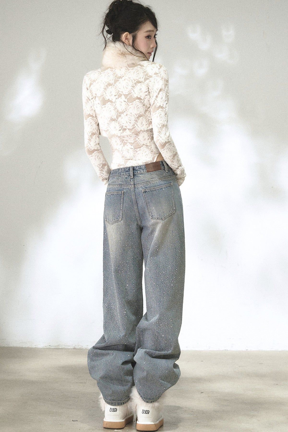 Ensemble cardigan et body caraco à dentelle
