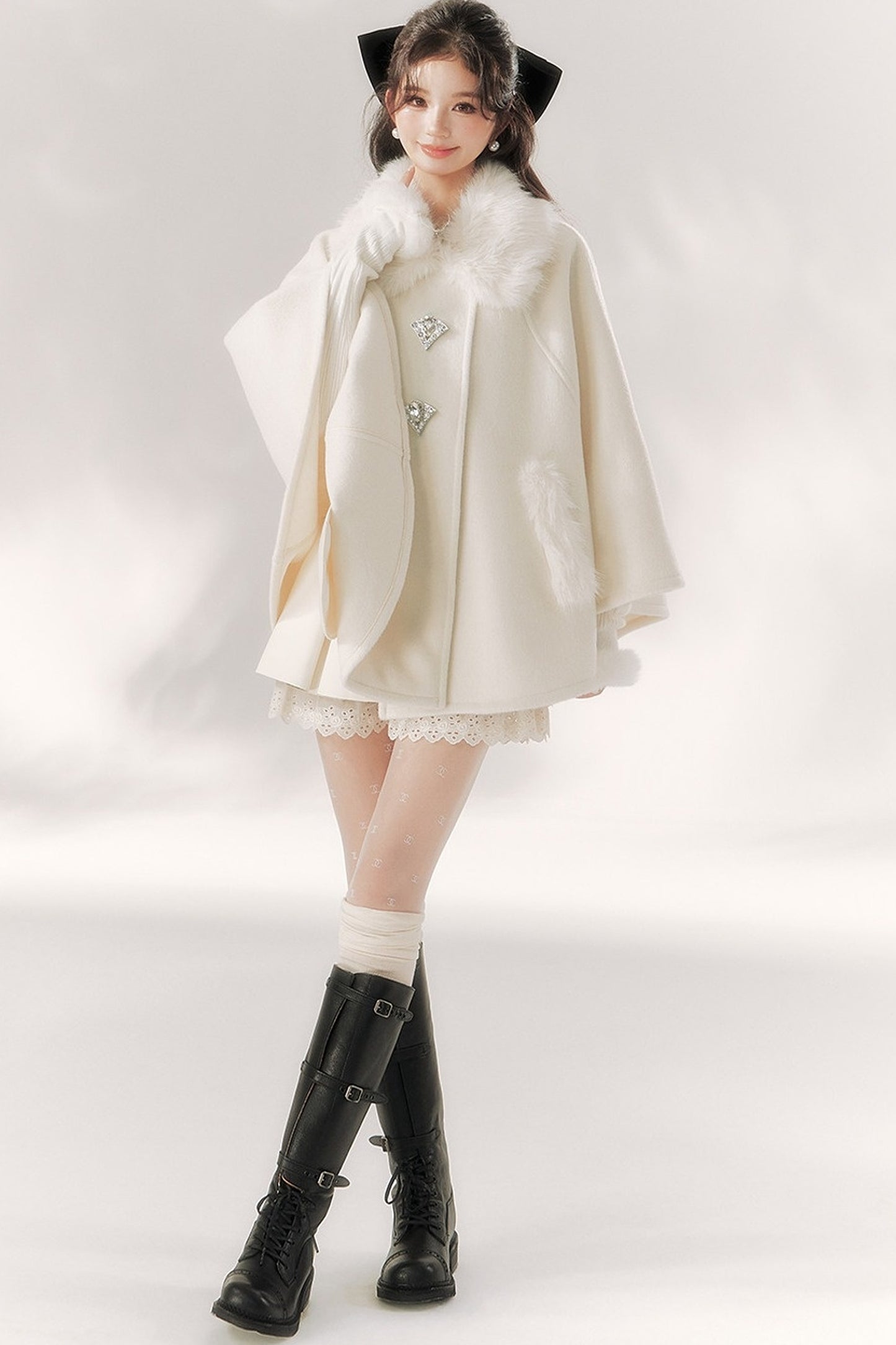 Luxurious Fur Collar Cape