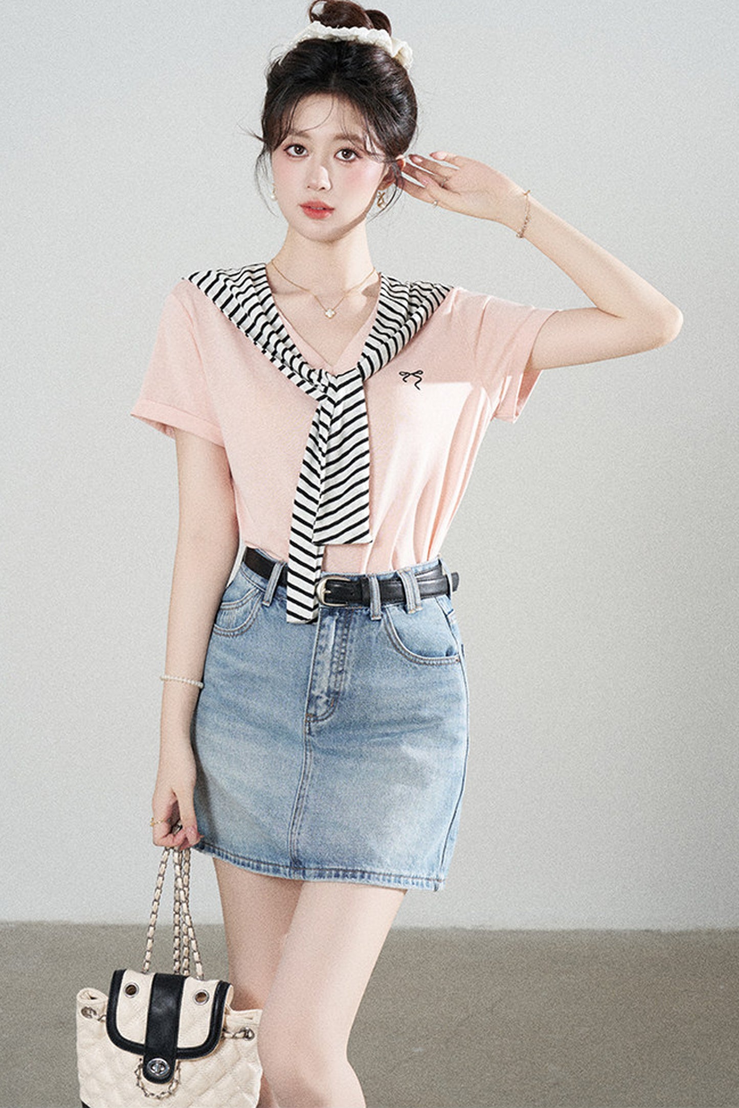 Loose Short-Sleeved Striped Shawl T-Shirt and Denim Skirt Set-Up