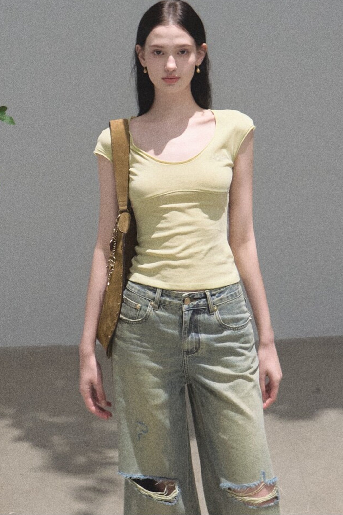 리오셀 자수 반소매 상의