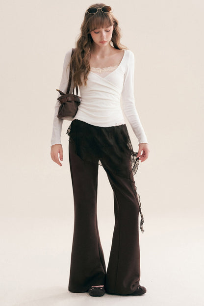 Pantalon évasé teint sur mesure avec jupe superposée en dentelle irrégulière
