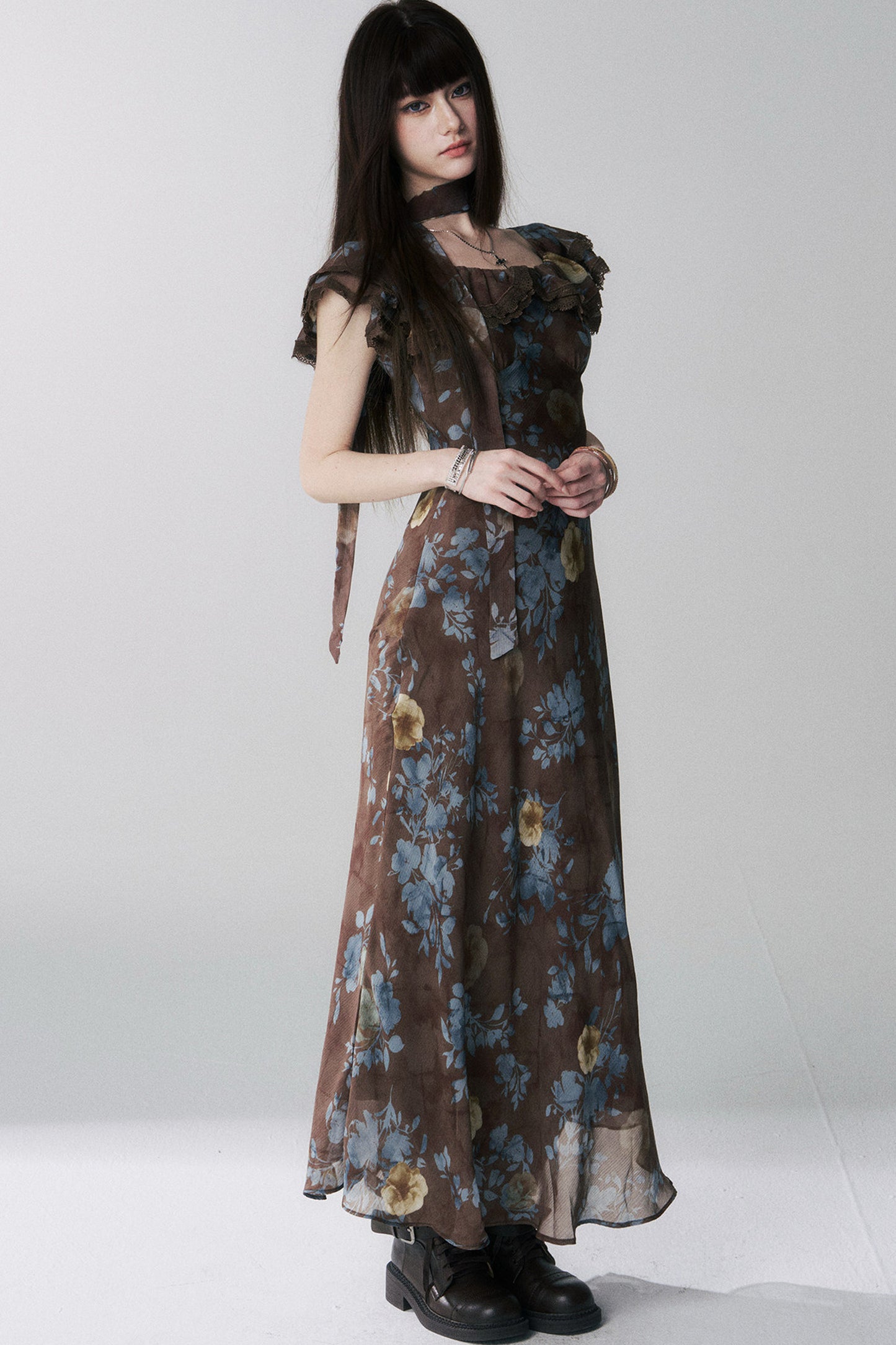 Robe une épaule à motif floral café