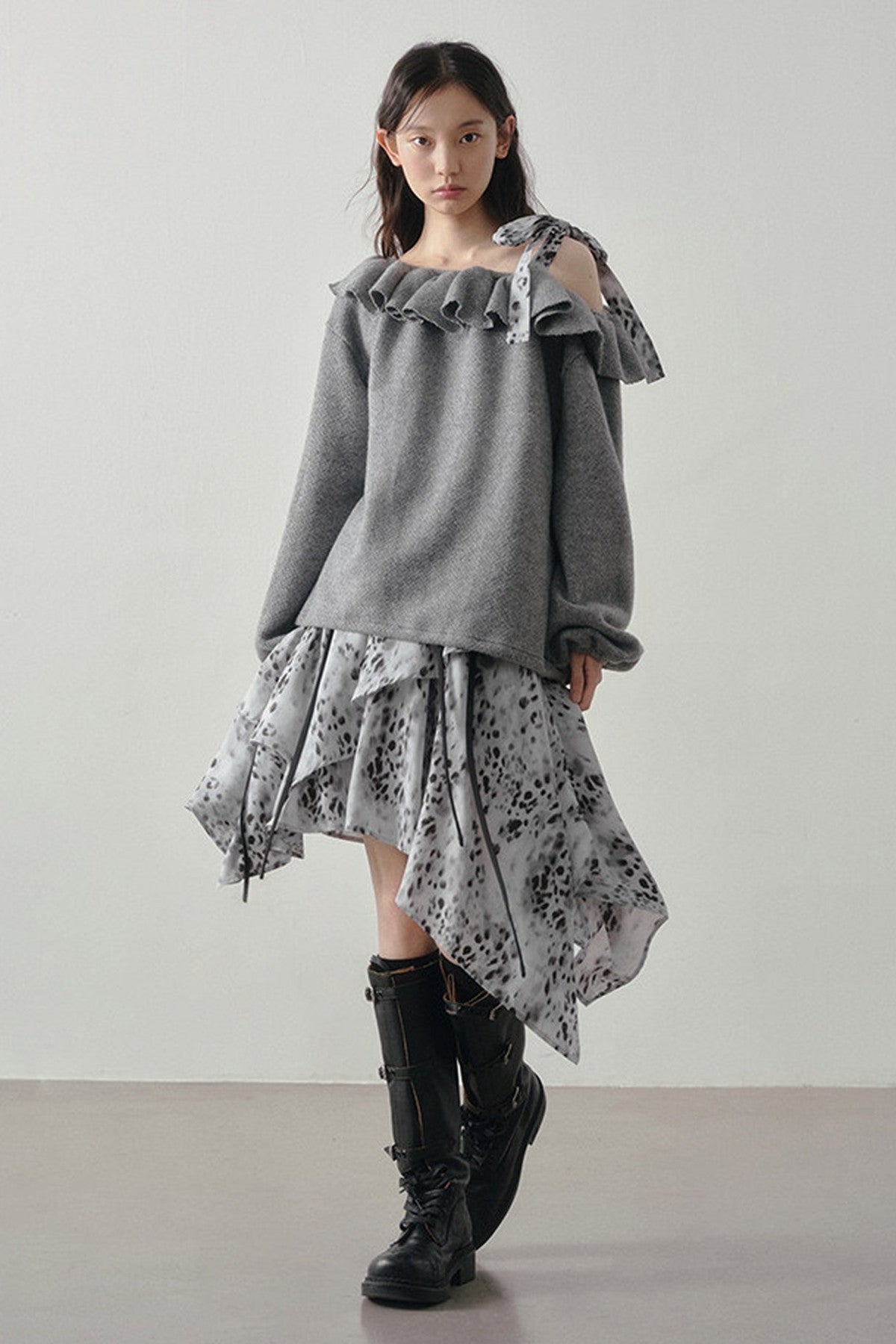 Gray Off-Shoulder Sweater Leopard Skirt Set-Up