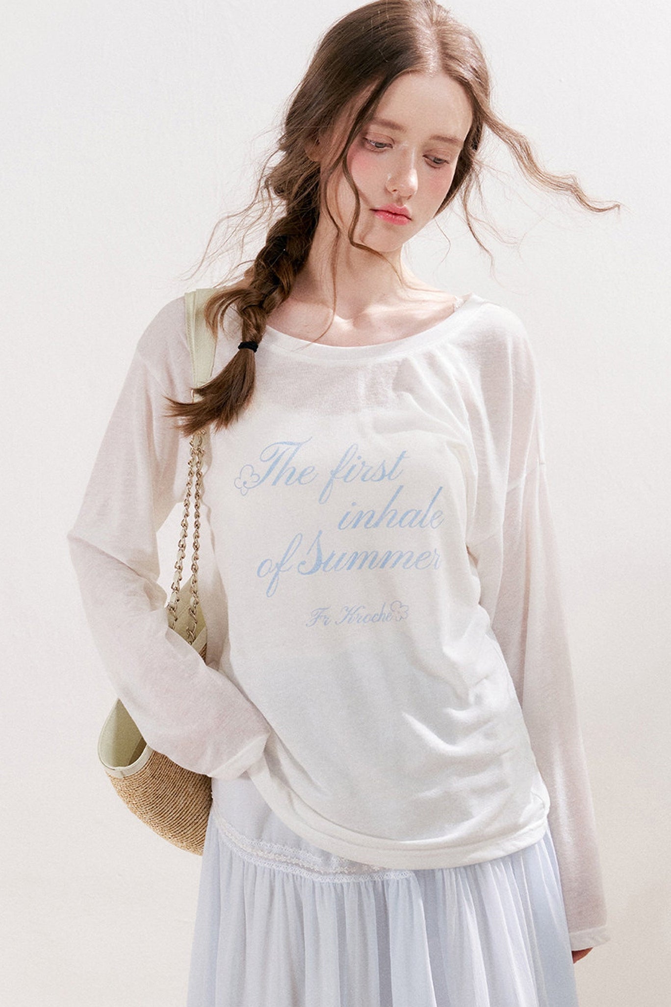 Blusa in lino con stampa a lettere e fiocco di neve