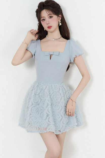 Robe élégante bleue en tulle