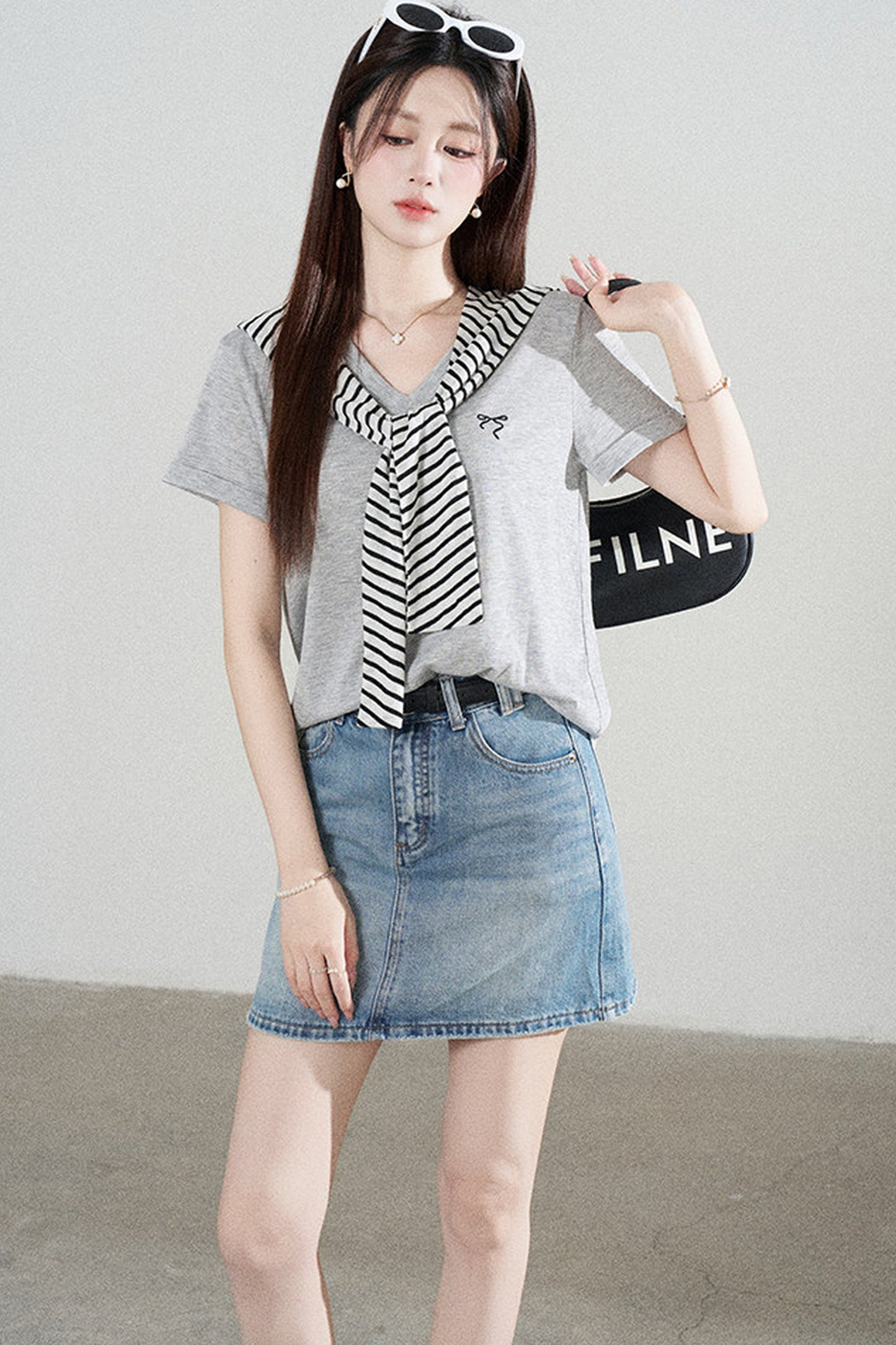 Loose Short-Sleeved Striped Shawl T-Shirt and Denim Skirt Set-Up