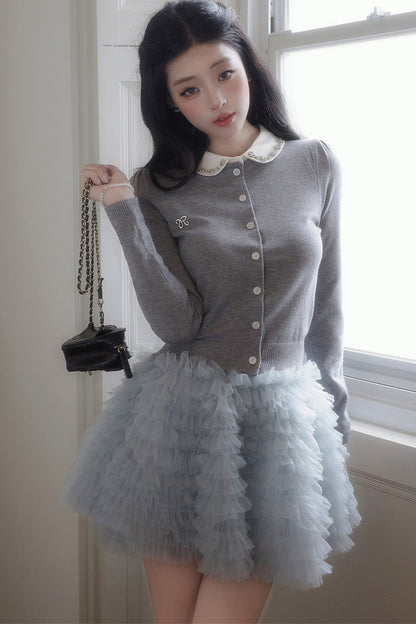Strickjacke mit Bubikragen und Stufenrock-Set