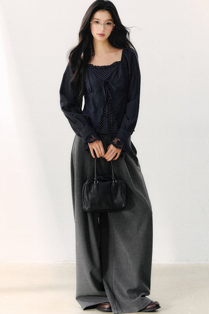 Stilvolle drapierte Hose mit weitem Bein