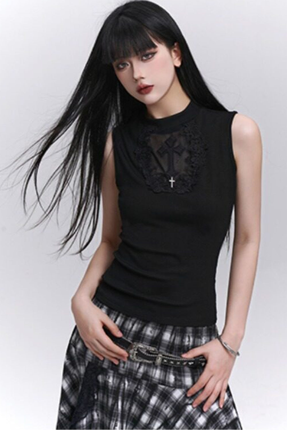 Black Cross Lace Short Sleeve T-Shirt – UrbanSheek