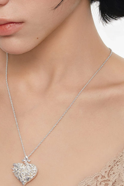 Heart Embossed Pendant Necklace