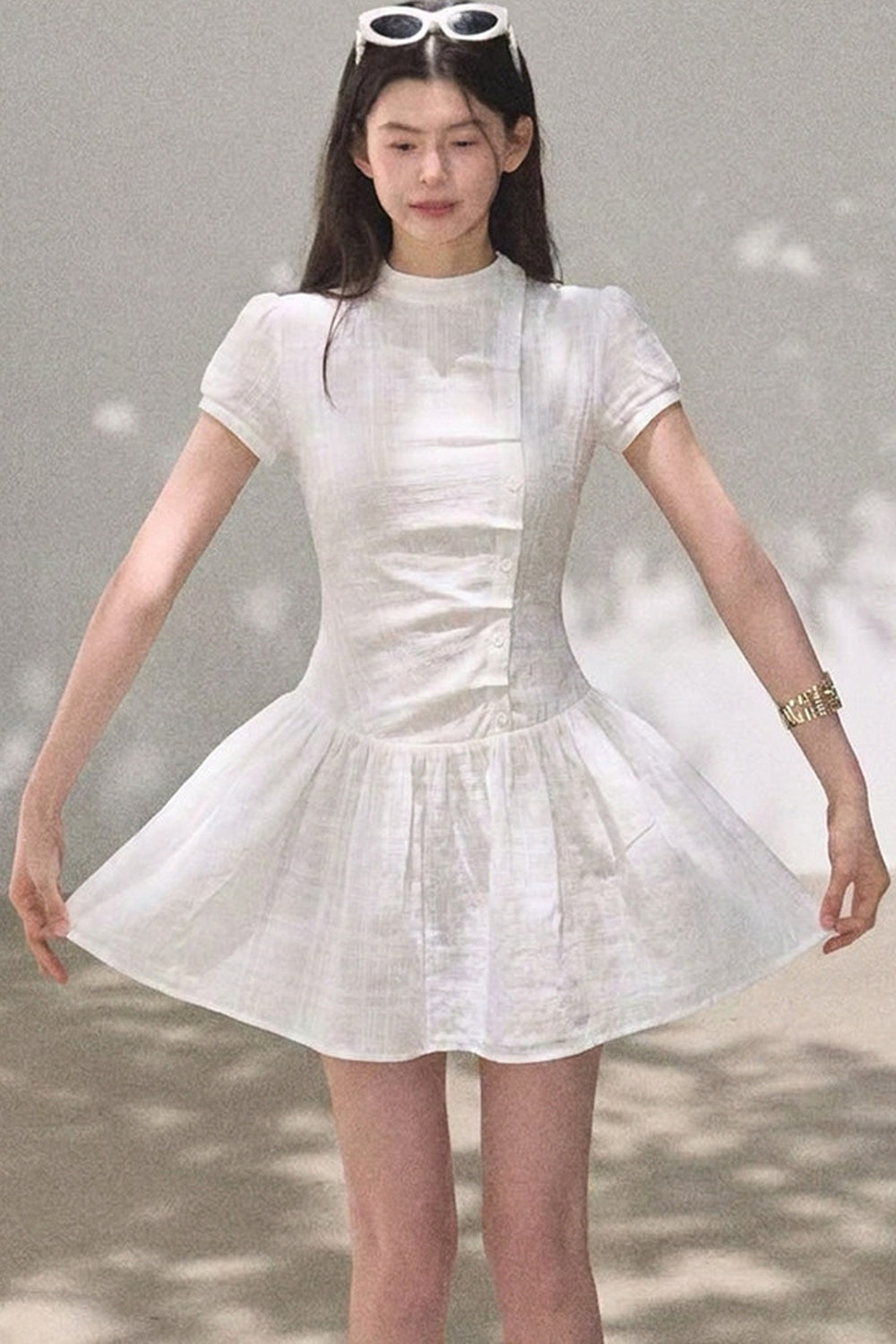 체크 퍼프 소매 원피스