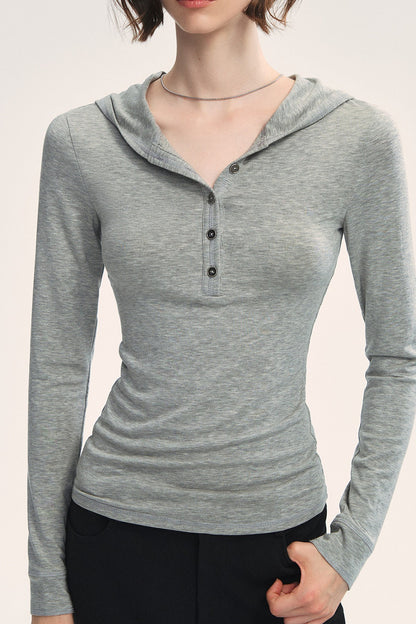 Elastisches T-Shirt mit Kapuze aus Wollmischung