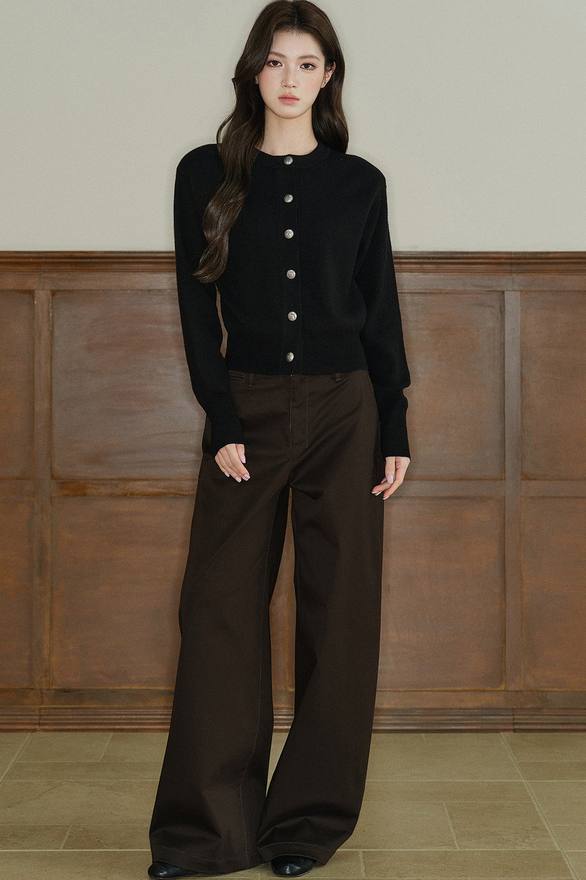 Pantalon taille basse à jambes larges