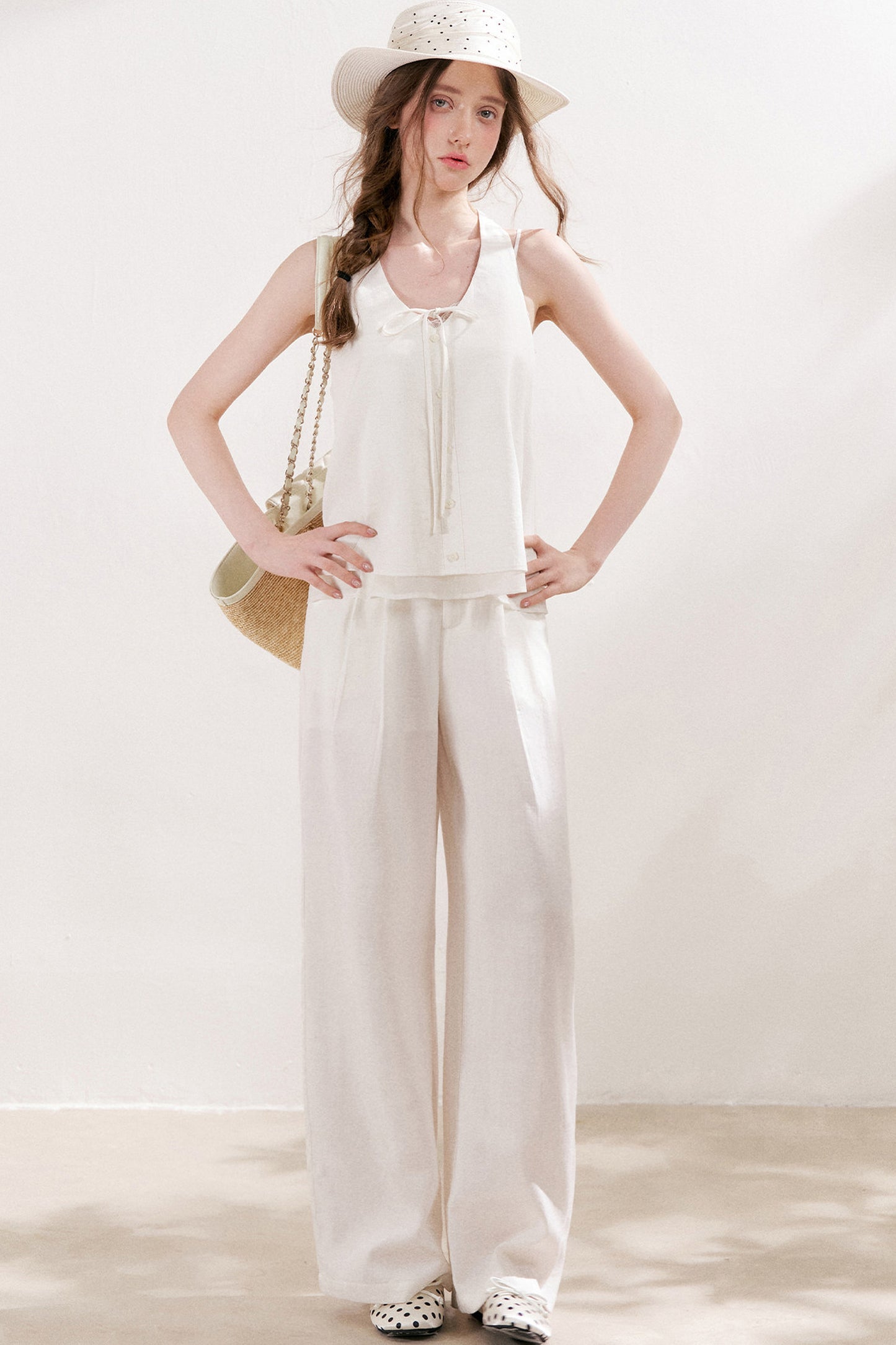 Leinen-Set aus Neckholder-Weste zum Binden und Hose mit geradem Bein