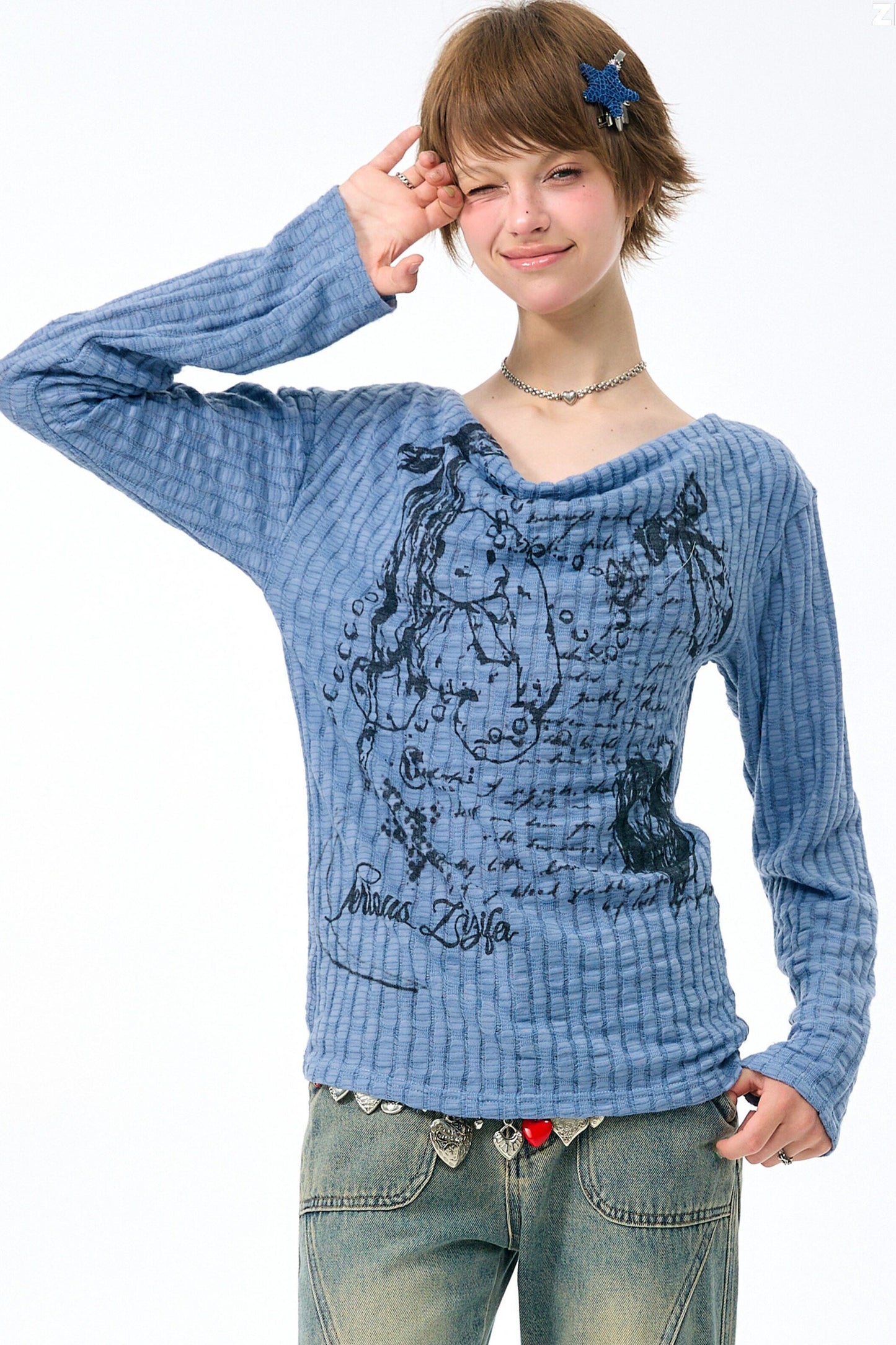Blusa in maglia con graffiti di conigli