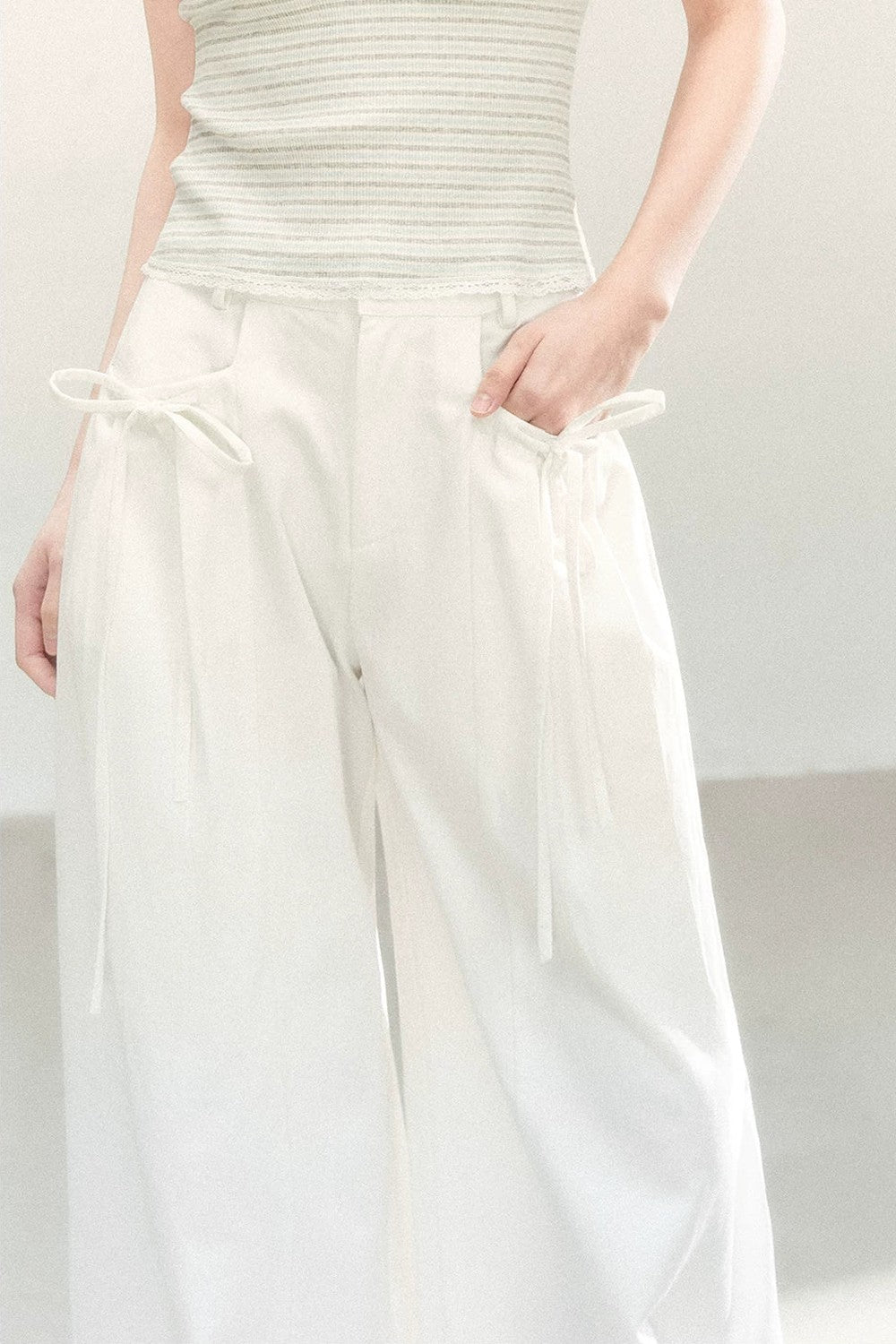 Pantalons à jambes larges avec nœud
