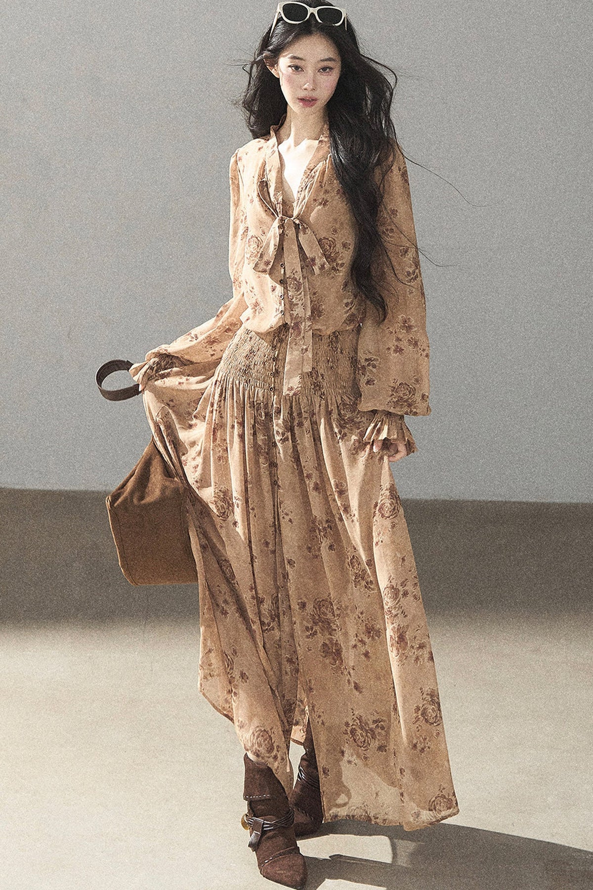 Ensemble robe fleurie à manches longues