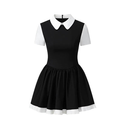Abito francese a balze bianco e nero
