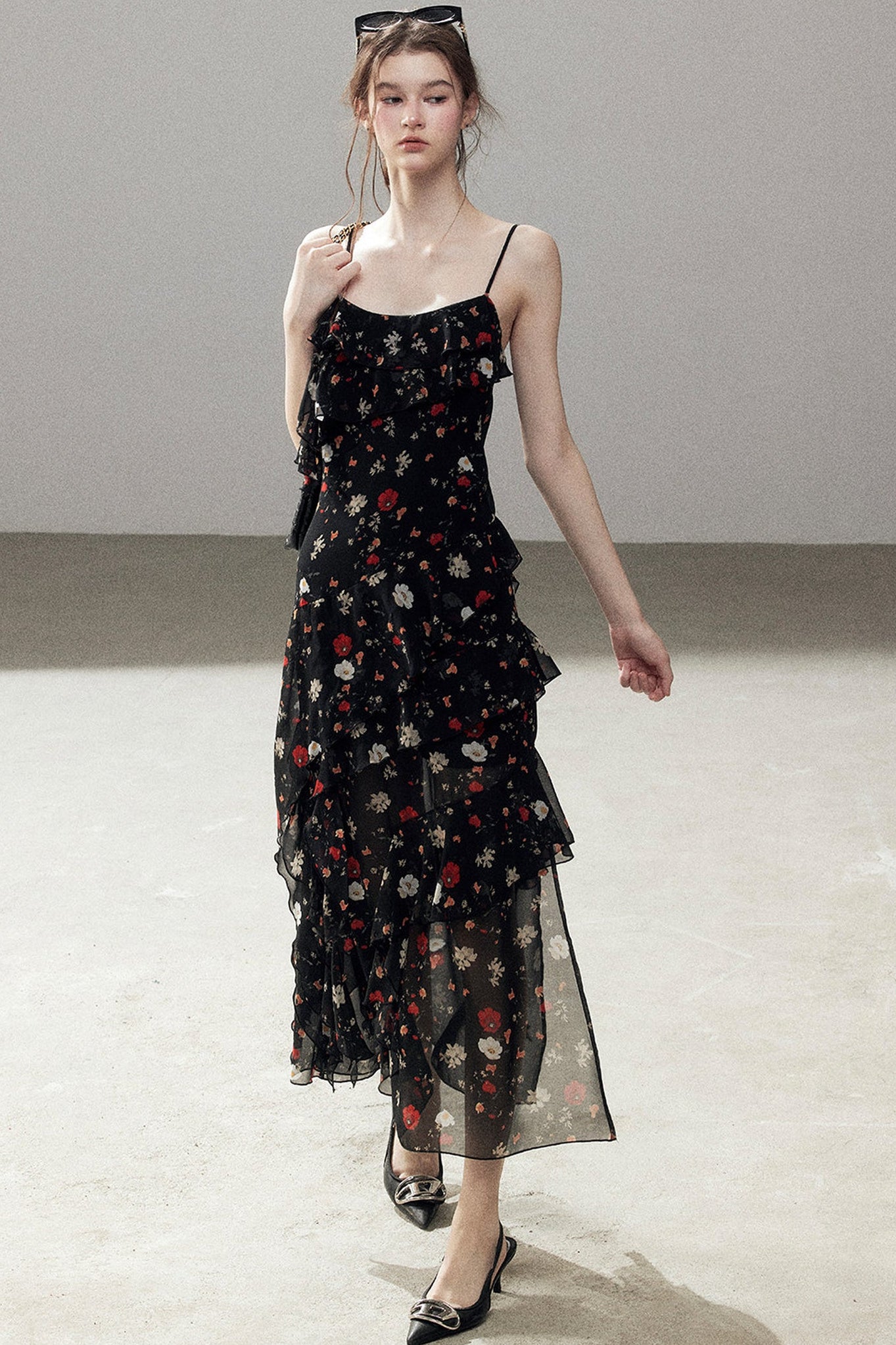 Robe à fines bretelles en mousseline à fleurs
