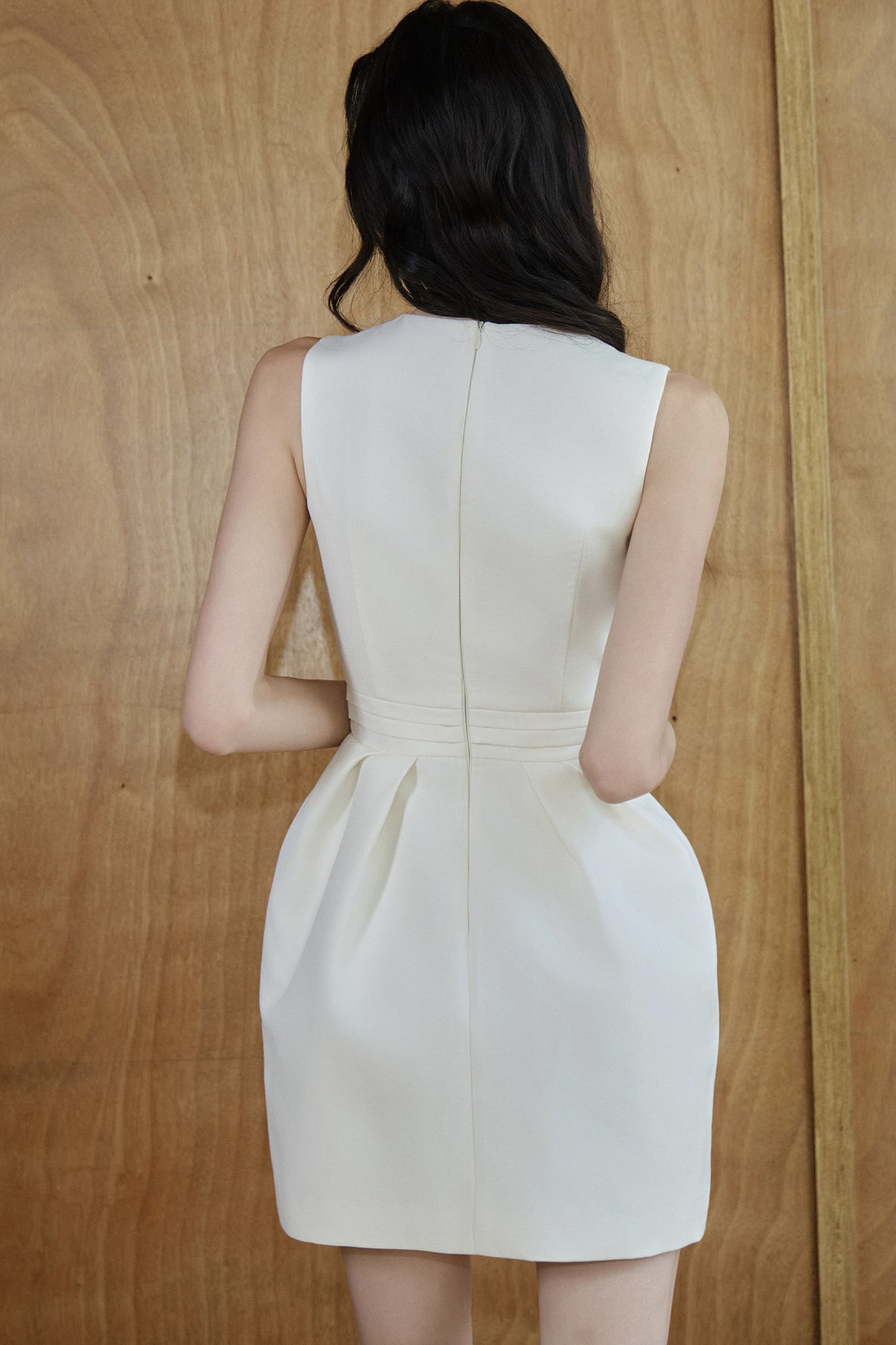 Vestido de línea A sin mangas con lazo francés