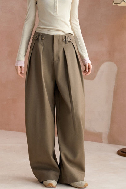 Double Pleated Curved Blade Wide Pants