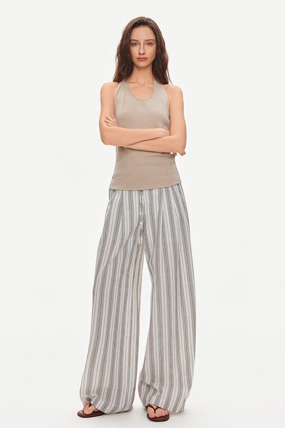 Top in maglia con scollo all’americana annodato
