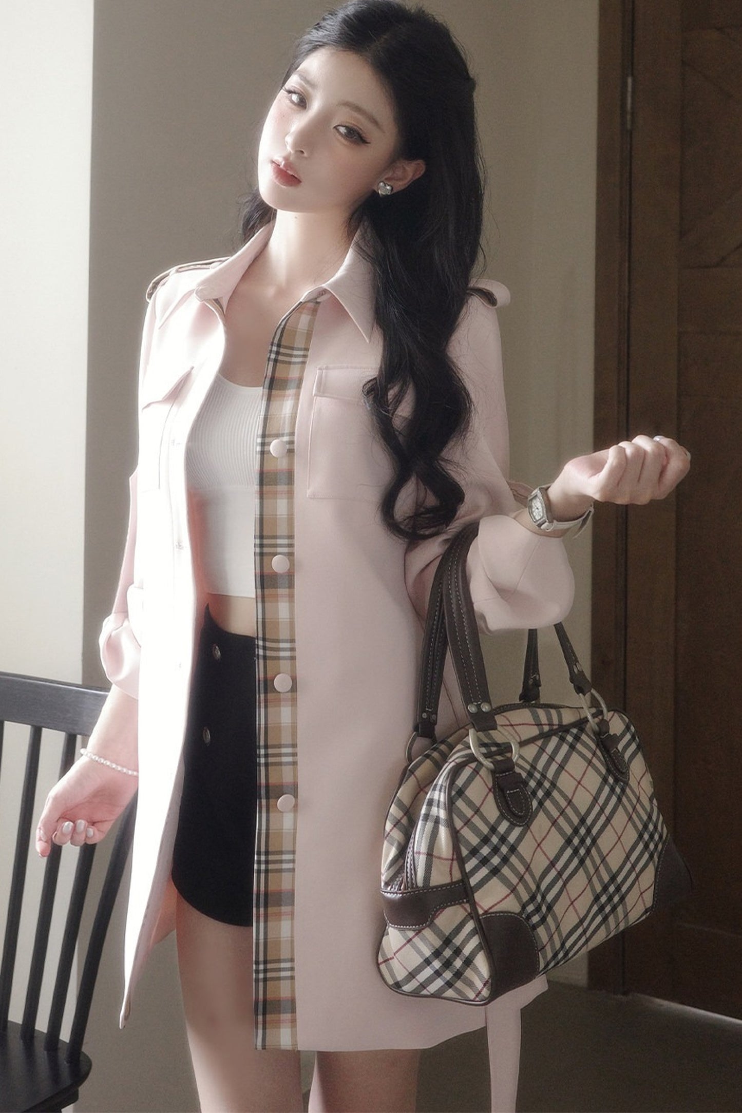 Karierter Trenchcoat in Flickenoptik