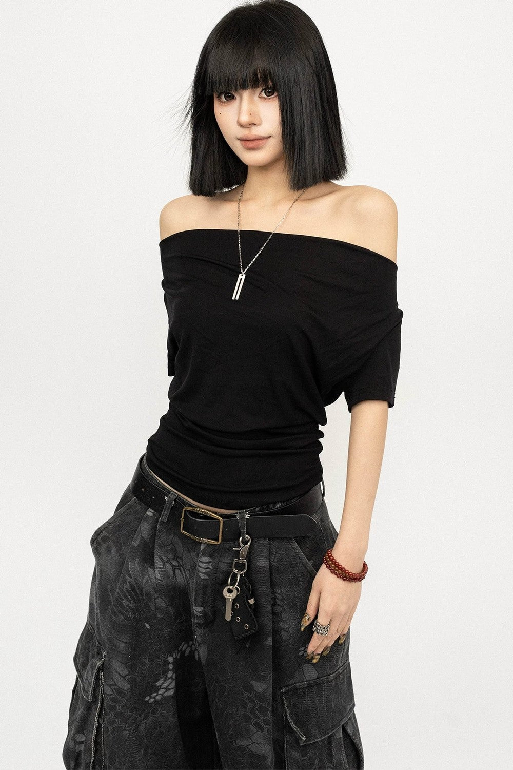 T-shirt americana rétro con spalle scoperte