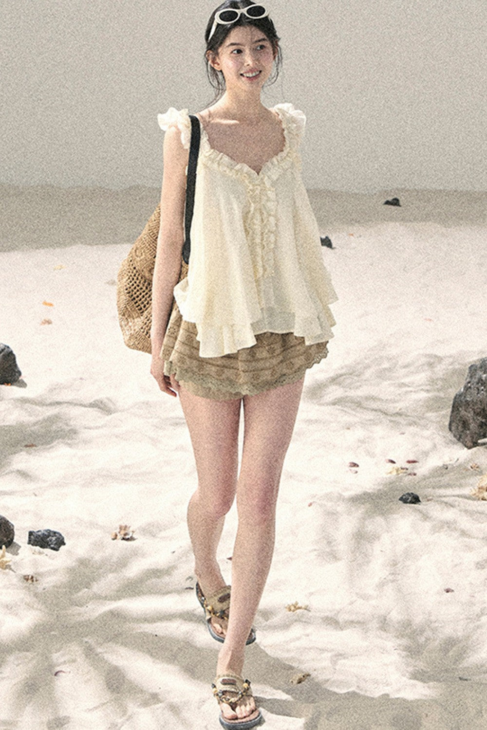 Blusa francesa de verano con volantes