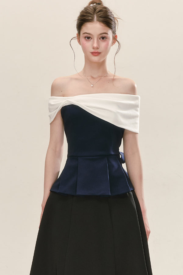 Top palabra de honor con hombros descubiertos y peplum