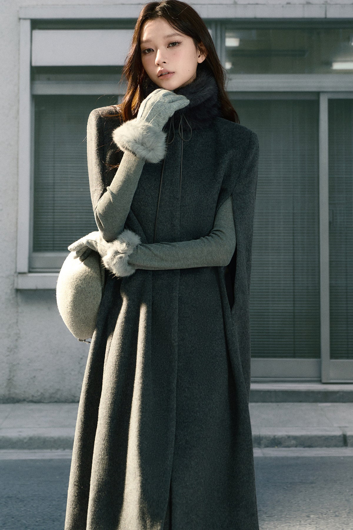 Sleeveless Fur Collar Woolen Cape