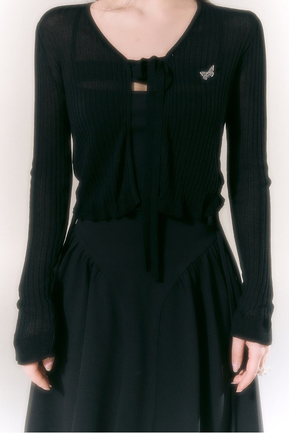 V-Ausschnitt-Strickjacke mit Bindeband