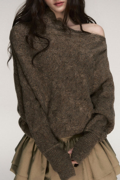 Pullover aus grobem Strick mit schrägem Ausschnitt und freien Schultern