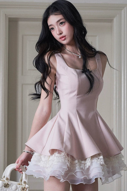 Robe en dentelle à nœud narcisse