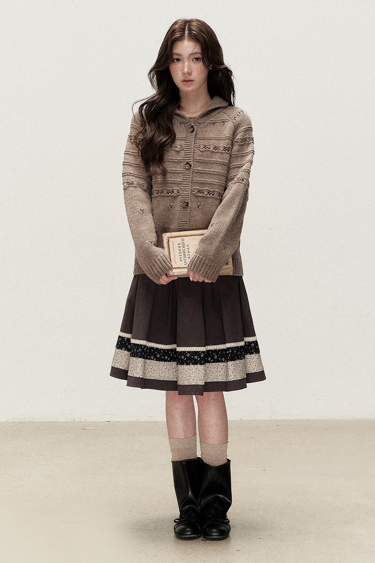 Hazelnut Diary 50% Wool Thick Knit Cardigan