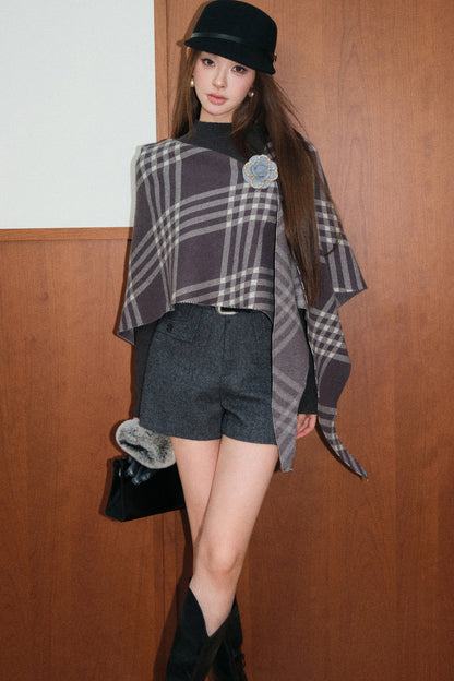 Pullover Shawl Cape and Shorts Set-Up