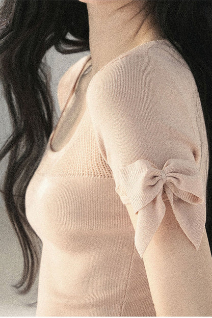 크롭 컷아웃 탑