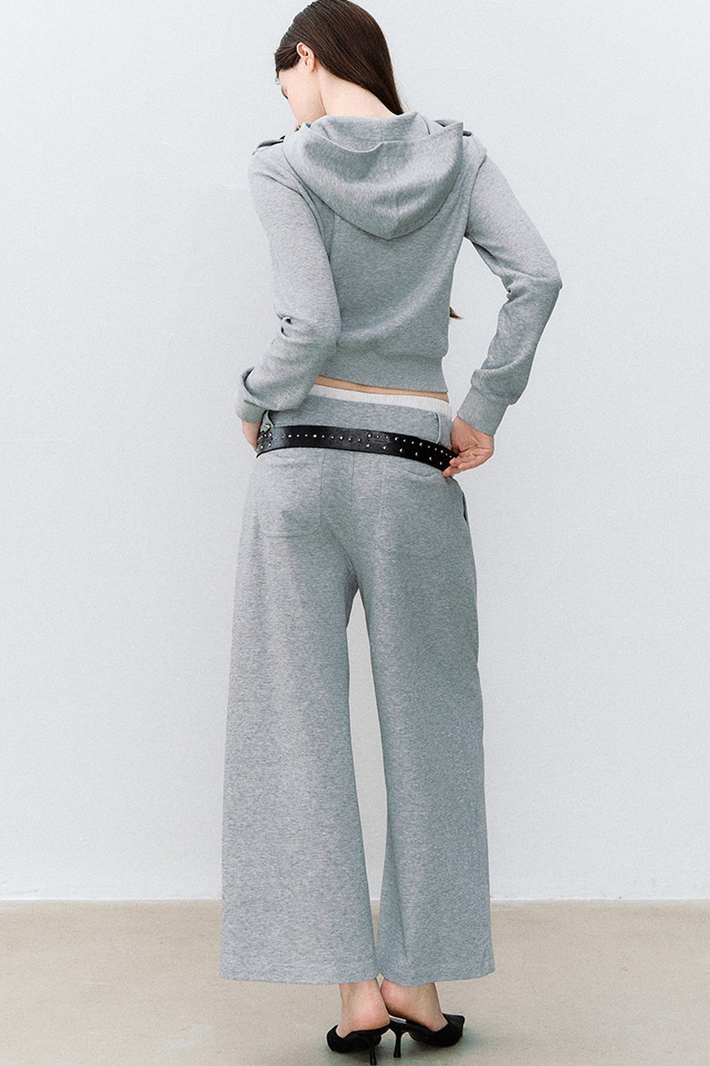 Conjunto de 3 piezas de sudadera con capucha cruzada y pantalones