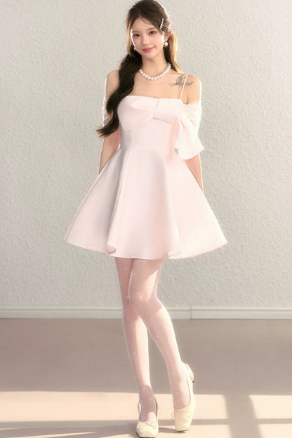 Abito da sera in tulle con spalle scoperte