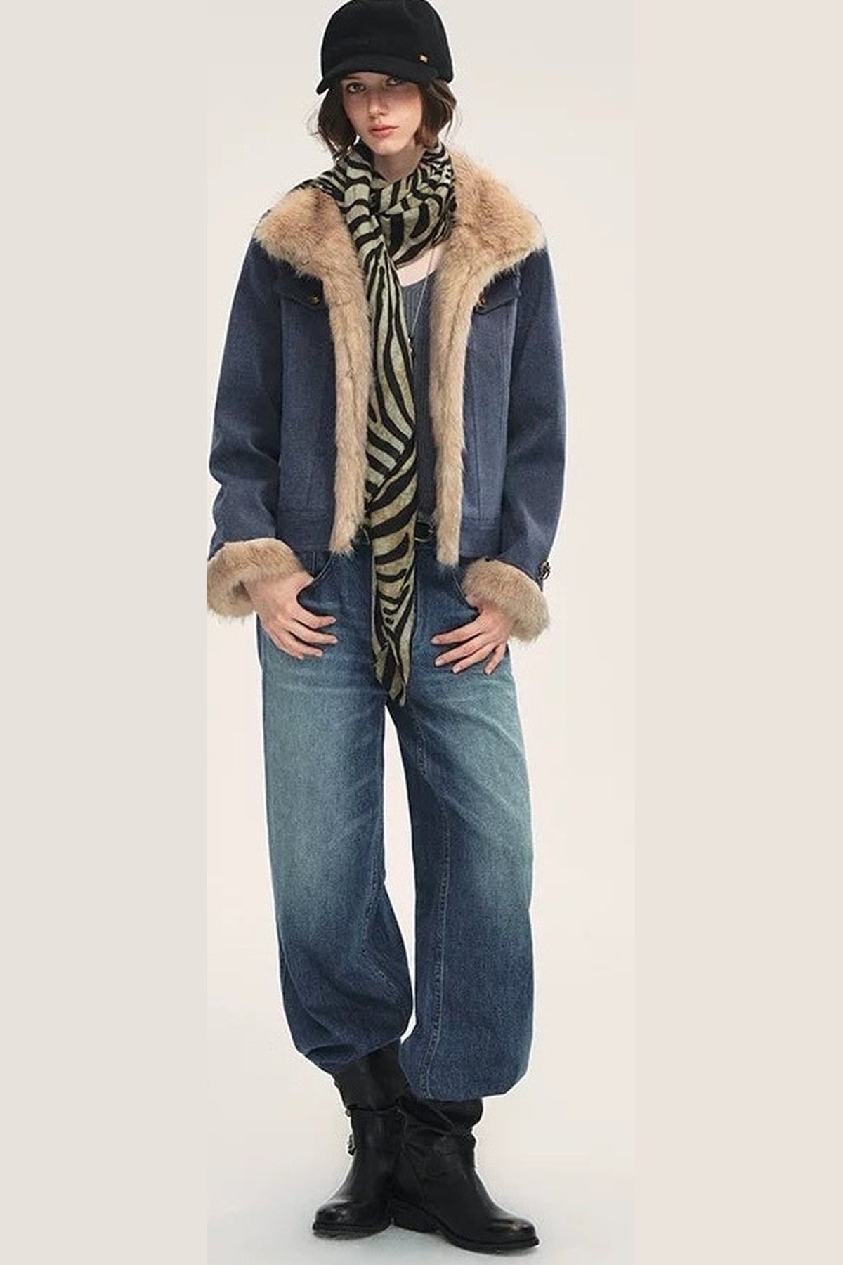 Jeansblaue Patchwork-Jacke mit Fellrevers