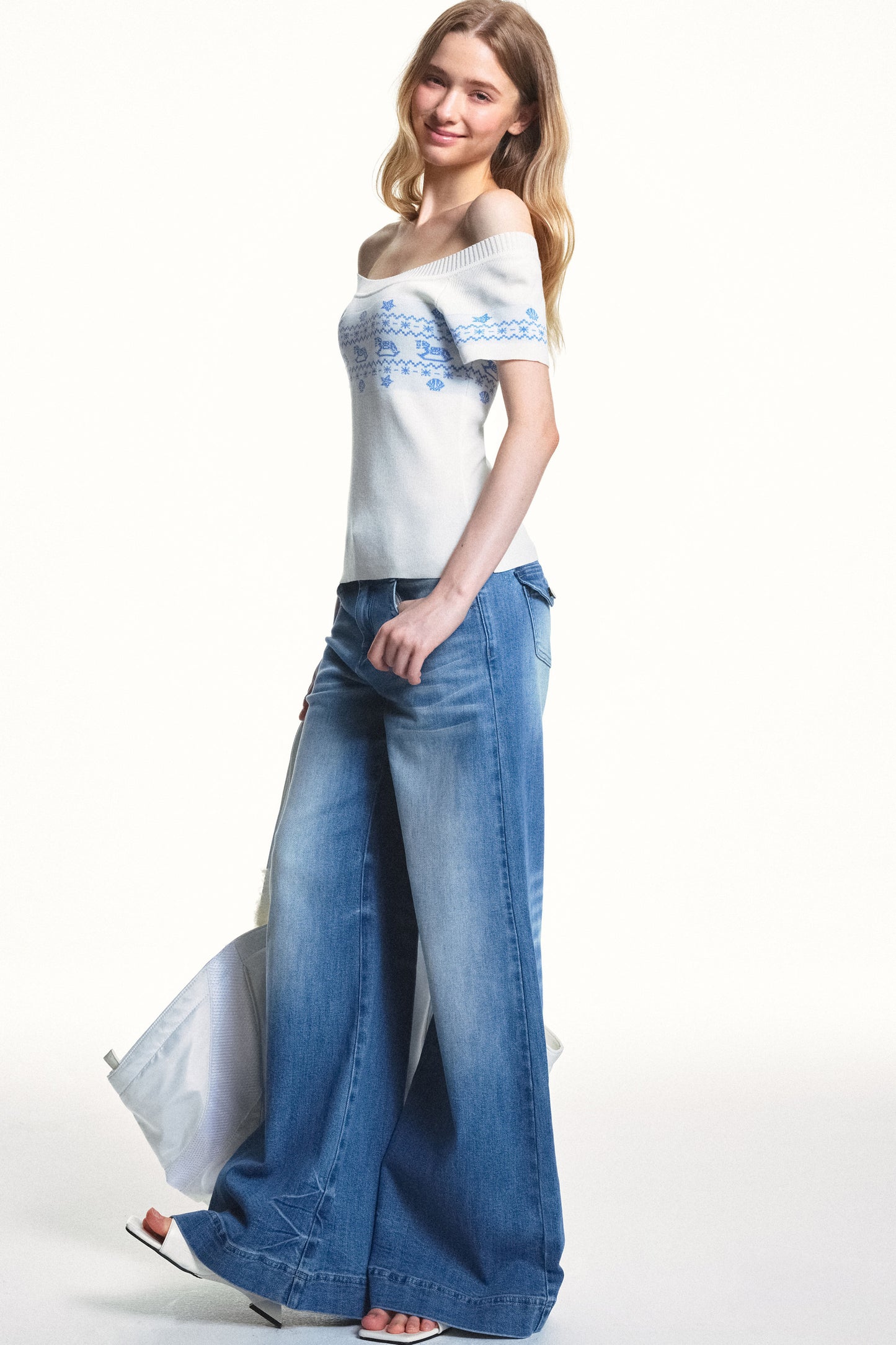 Retro Wide-Waisted Jeans