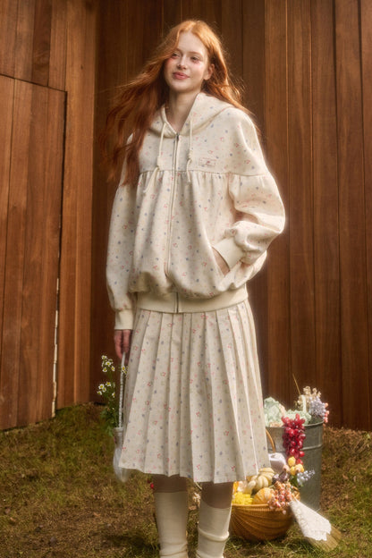 Hoodie and Pleated Skirt Set-Up